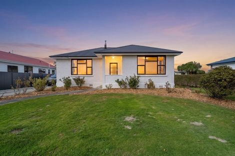 Photo of property in 54 Brydone Street, Edendale, 9825
