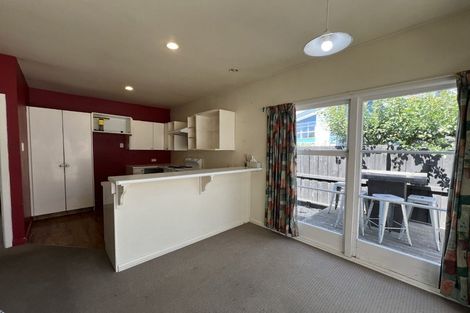 Photo of property in 2/69 Aikmans Road, Merivale, Christchurch, 8014