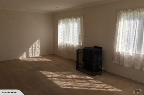 Photo of property in 17 Emmerdale Avenue, Papakura, 2110