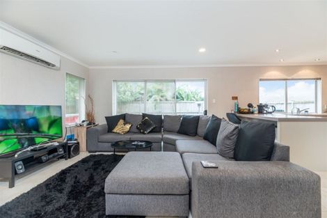 Photo of property in 29 Sarteano Drive, Manurewa, Auckland, 2105