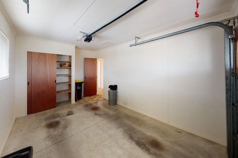 Photo of property in 42 Cedar Crescent, Feilding, 4702