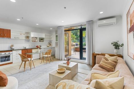 Photo of property in 2c/7-11 Bute Road, Browns Bay, Auckland, 0630