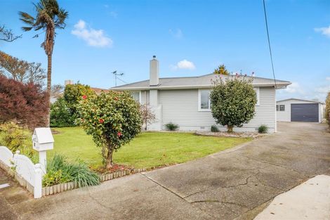 Photo of property in 10 Peters Avenue, Cloverlea, Palmerston North, 4412