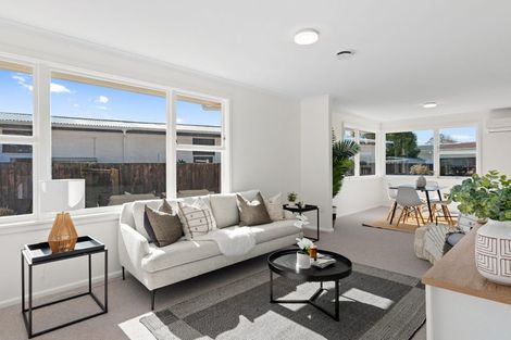 Photo of property in 2 Freebairn Street, Redwood, Christchurch, 8051