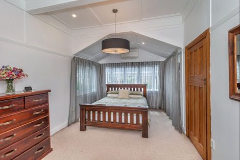 Photo of property in 556a Queen Street East, Levin, 5510