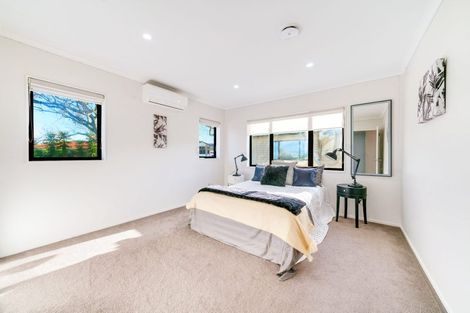 Photo of property in 1 Papahou Lane, Papatoetoe, Auckland, 2025