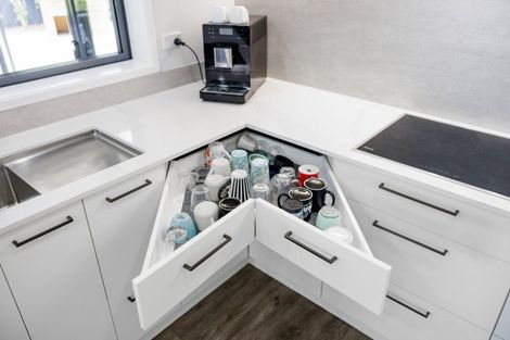 Photo of property in 6 Limousin Place, Grandview Heights, Hamilton, 3200