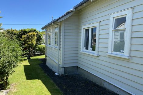 Photo of property in 34a Exmouth Road, Northcote, Auckland, 0627