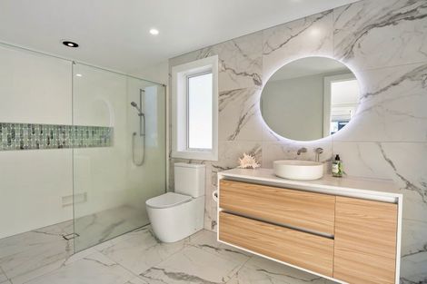 Photo of property in 37 Coppelia Avenue, Omokoroa, 3114
