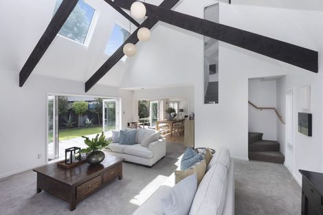 Photo of property in 1 Hanover Place, Ilam, Christchurch, 8041