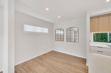 Photo of property in 9a Church Road, Taradale, Napier, 4112