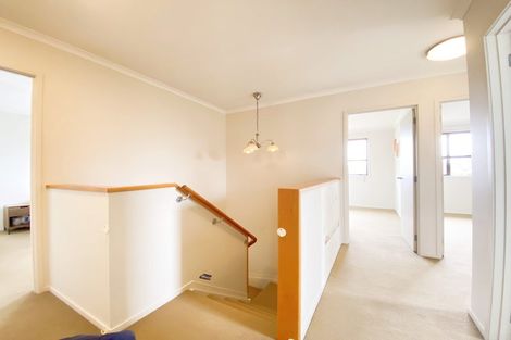 Photo of property in 21 Greenbough Lane, Greenhithe, Auckland, 0632