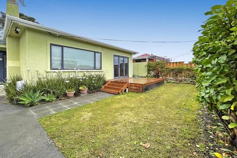 Photo of property in 20 Ngaio Street, Strandon, New Plymouth, 4312