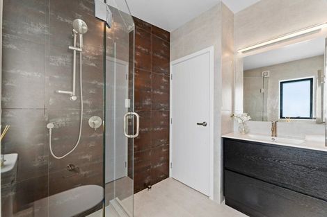 Photo of property in 5/18 Sylvan Crescent, Te Atatu South, Auckland, 0610