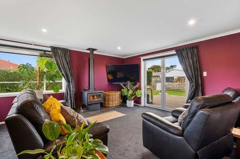 Photo of property in 8 Sandringham Street, Oamaru North, Oamaru, 9400