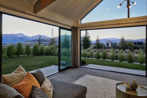 Photo of property in 3 Glenfiddich Road, Jacks Point, Queenstown, 9371