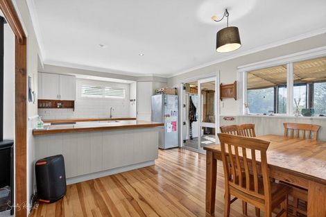 Photo of property in 20 View Street, Maungaturoto, 0520