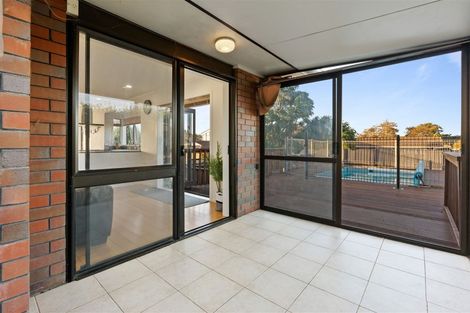 Photo of property in 3 Elrita Place, Conifer Grove, Takanini, 2112