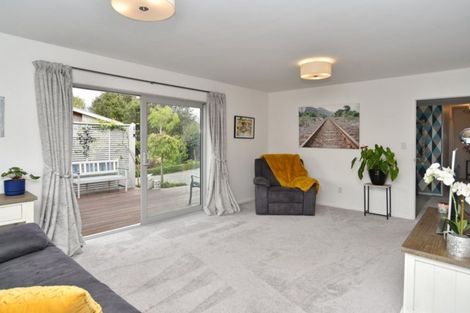 Photo of property in 3 Cam Place, Harewood, Christchurch, 8051