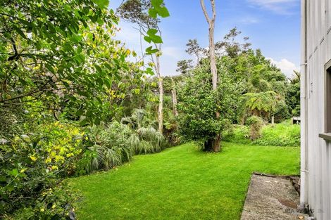 Photo of property in 7 Fairmount Road, Titirangi, Auckland, 0604