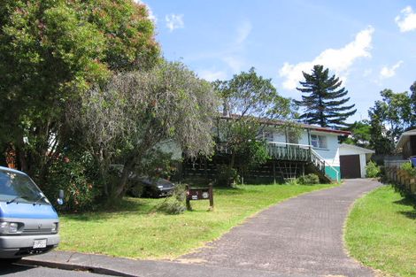 Photo of property in 5 Aralia Road, Sunnynook, Auckland, 0620