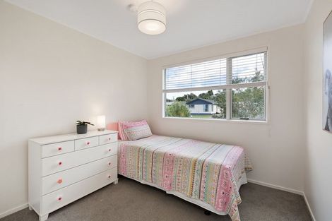 Photo of property in 5 Clensmore Place, Torbay, Auckland, 0630