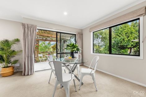 Photo of property in 32a Dowling Grove, Silverstream, Upper Hutt, 5019