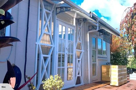 Photo of property in 15 Roadley Avenue, Sunnyhills, Auckland, 2010