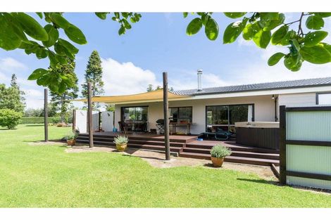 Photo of property in 38 Riddell Road, Kerikeri, 0230