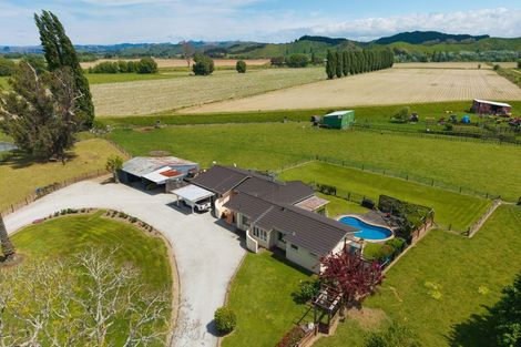 Photo of property in 33 Caesar Road, Ormond, Gisborne, 4071