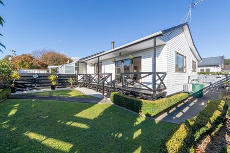 Photo of property in 2/8 Murray Street, Wallaceville, Upper Hutt, 5018