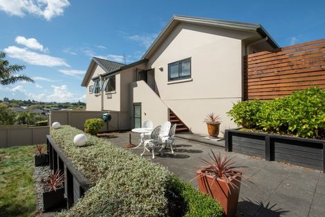 Photo of property in 35 Mahonia Place, Pyes Pa, Tauranga, 3112