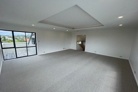 Photo of property in 1/12 Richards Avenue, Forrest Hill, Auckland, 0620