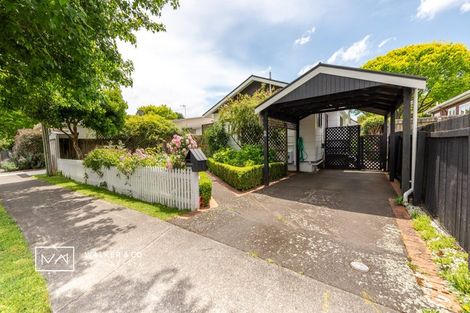 Photo of property in 1 Bathurst Street, Silverstream, Upper Hutt, 5019