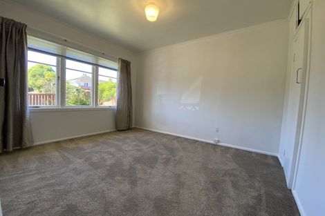 Photo of property in 61 Wilsher Crescent, Henderson, Auckland, 0612