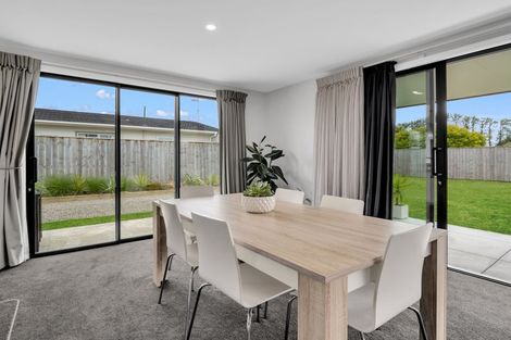 Photo of property in 6 Cambridge Street, Pahiatua, 4910