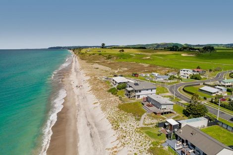 Photo of property in 3 Pukehina Parade, Pukehina, Te Puke, 3189