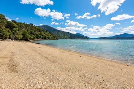 Photo of property in 328 Moetapu Bay Road, Moetapu Bay, Linkwater, 7282