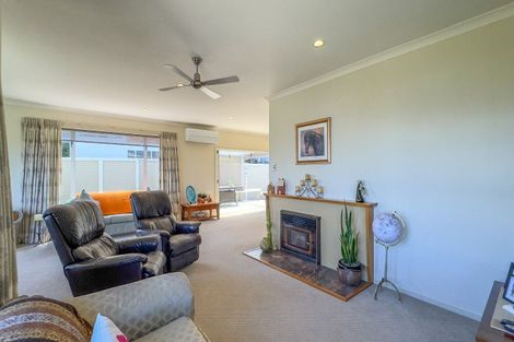 Photo of property in 152 Brunton Crescent, Thames, 3500