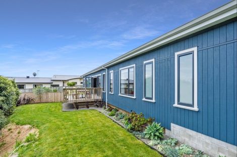 Photo of property in 9 Tauhou Place, Waikanae, 5036