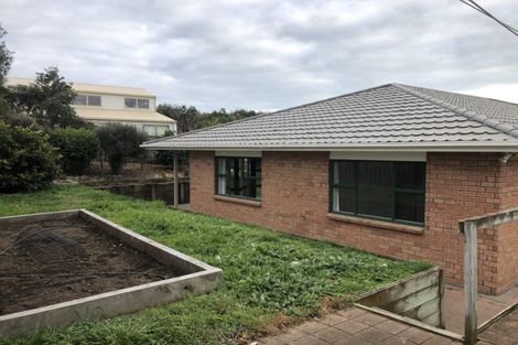 Photo of property in 13 Brendan Drive, Te Horo Beach, Otaki, 5581