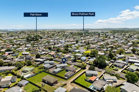 Photo of property in 22 President Avenue, Papakura, 2110