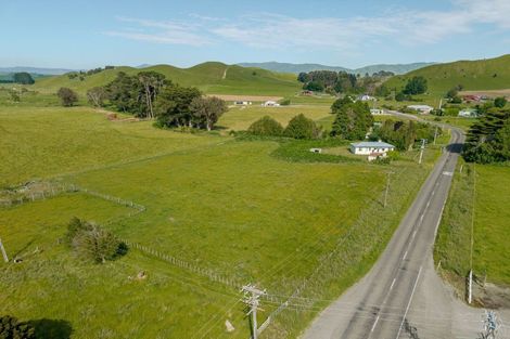 Photo of property in Mangamaire School, 205 Tutaekara Road, Pahiatua, 4987