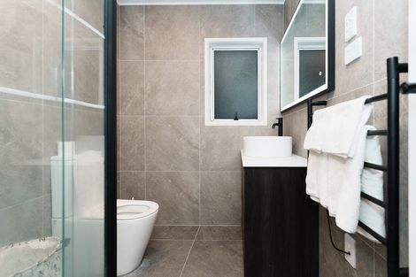 Photo of property in 26 Toru Street, Te Atatu Peninsula, Auckland, 0610