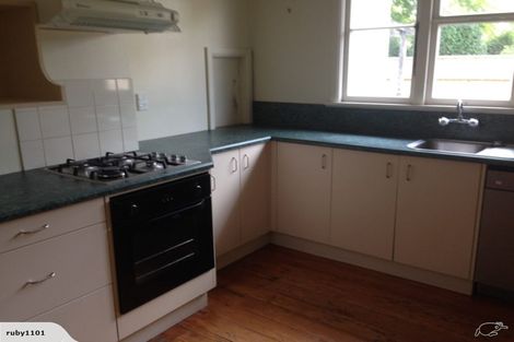 Photo of property in 27 Manuka Street, Hokowhitu, Palmerston North, 4410