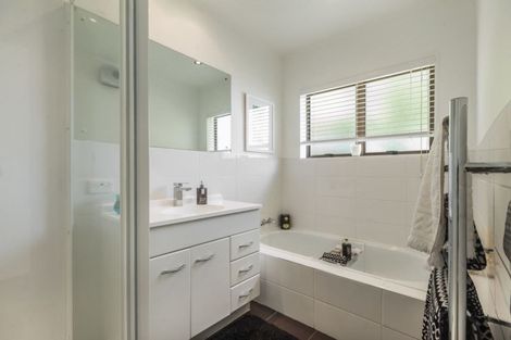 Photo of property in 6 Ponui Place, Mairangi Bay, Auckland, 0630