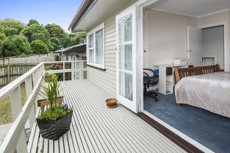 Photo of property in 2 Wheatley Avenue, Pakuranga, Auckland, 2010