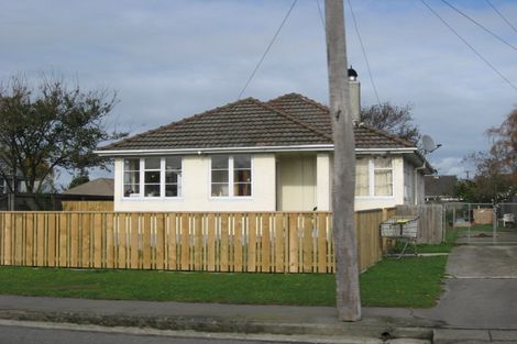 Photo of property in 171 Langdons Road, Northcote, Christchurch, 8052