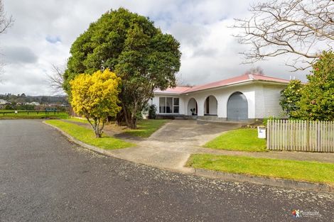 Photo of property in 10 Baltimore Crescent, Totara Park, Upper Hutt, 5018