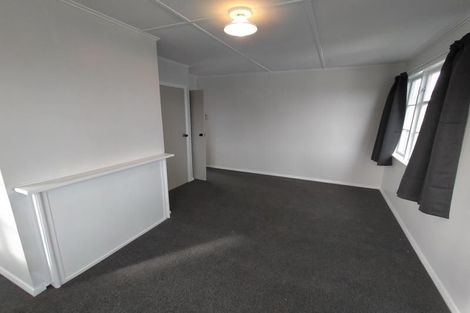 Photo of property in 35-37 Goldsmith Crescent, Levin, 5510